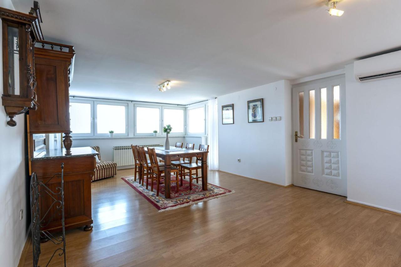 Mott Residence Τούζλα Εξωτερικό φωτογραφία