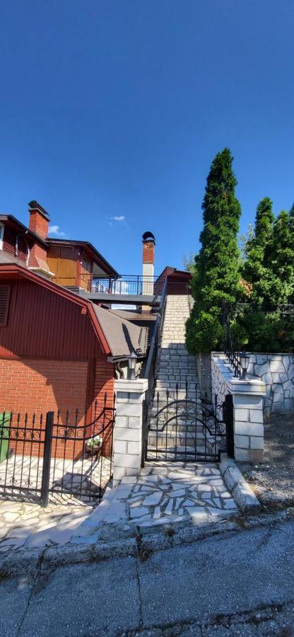 Mott Residence Τούζλα Εξωτερικό φωτογραφία