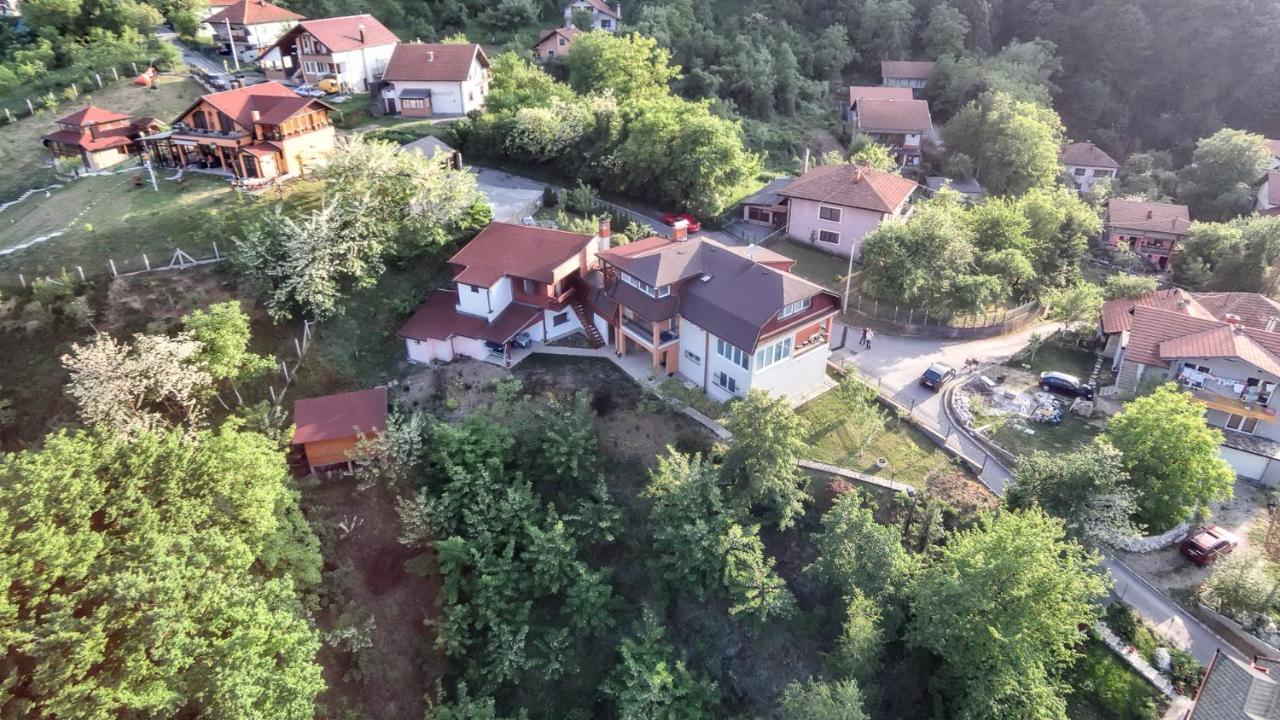 Mott Residence Τούζλα Εξωτερικό φωτογραφία